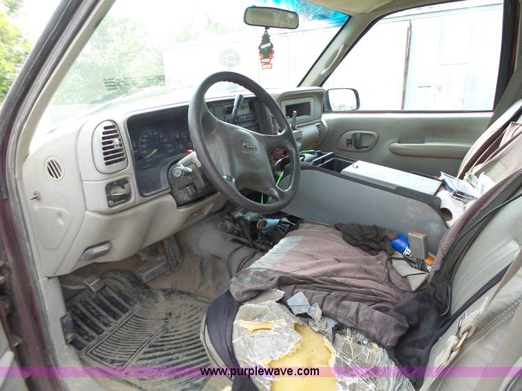 image for item L6233 1998 Chevrolet 3500 Crew Cab utility truck