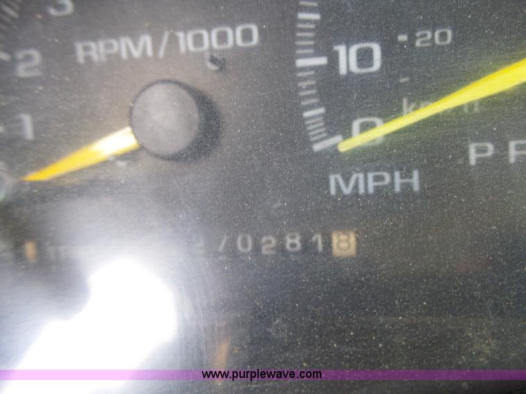 image for item L6233 1998 Chevrolet 3500 Crew Cab utility truck