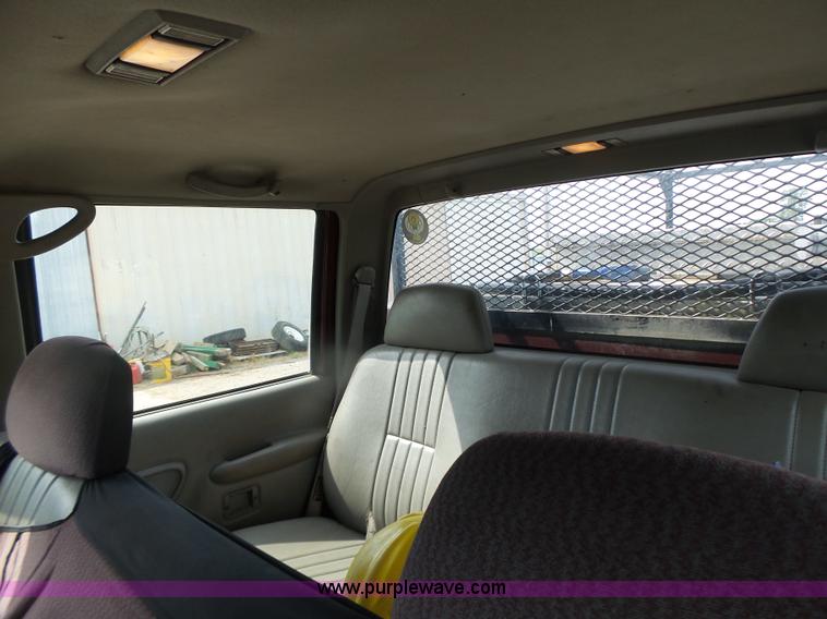 image for item L6233 1998 Chevrolet 3500 Crew Cab utility truck