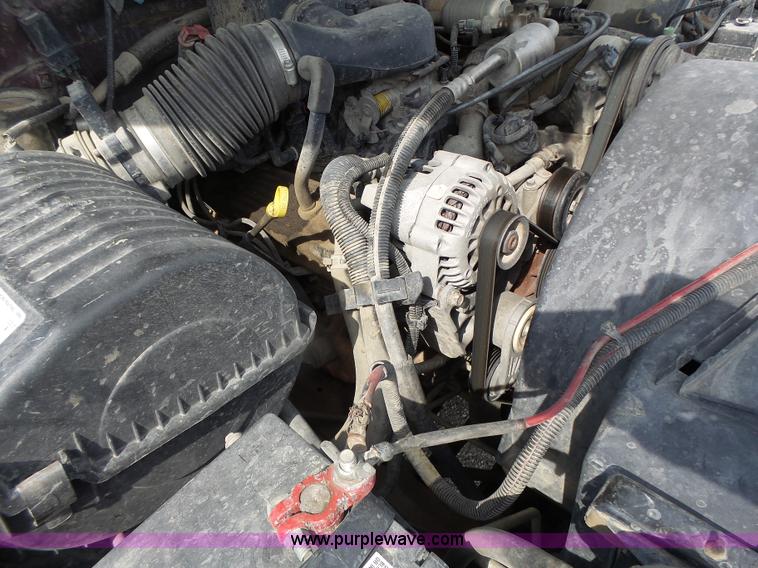 image for item L6233 1998 Chevrolet 3500 Crew Cab utility truck