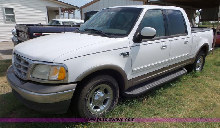 image for item L6867 2003 Ford F150 SuperCrew pickup truck