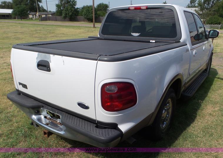image for item L6867 2003 Ford F150 SuperCrew pickup truck