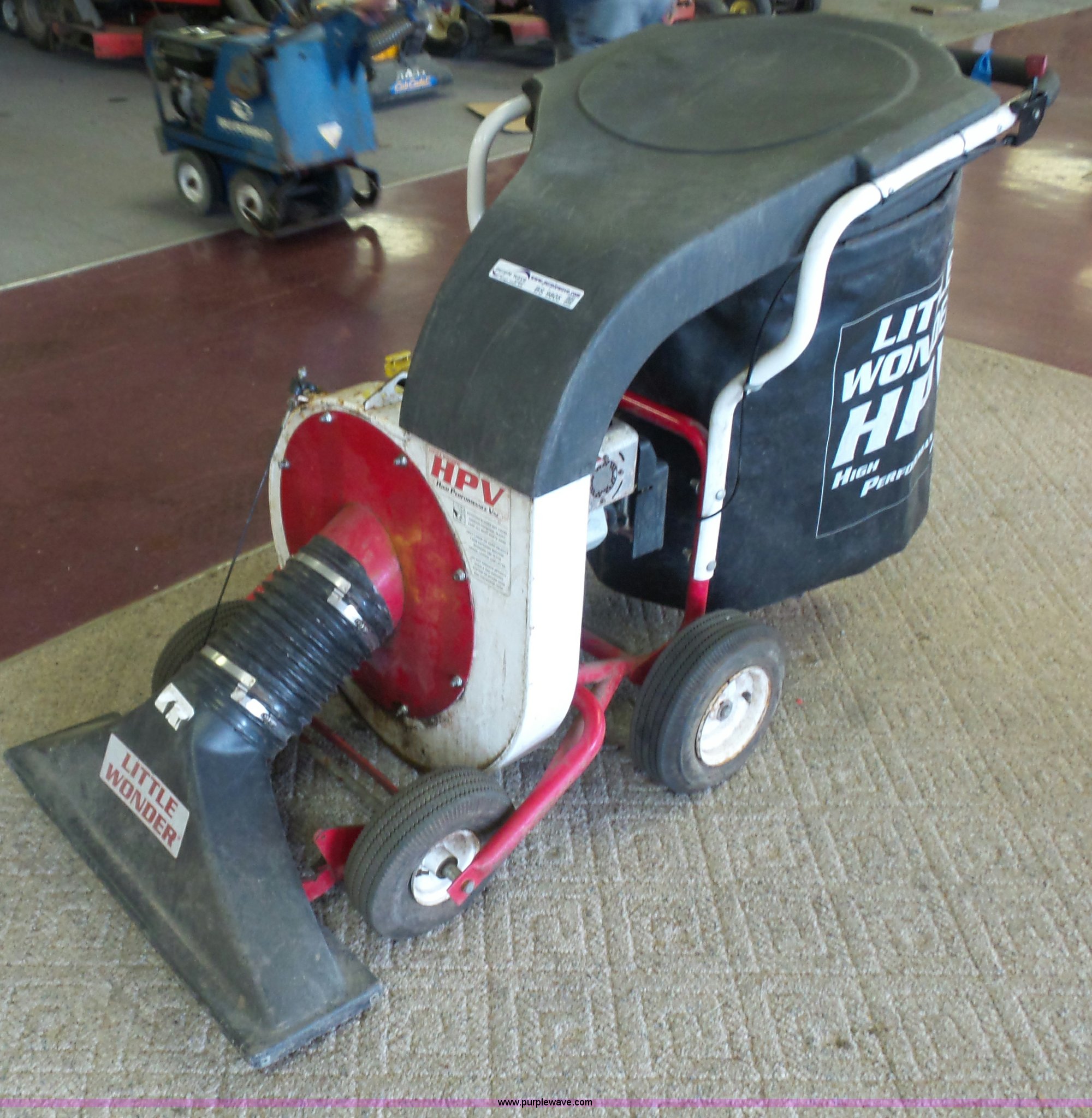 Little Wonder HPV vacuum in Desoto, MO Item BS9805 sold Purple Wave