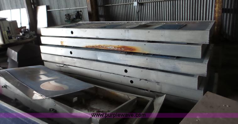 image for item AG9458 Scoreboards and signs