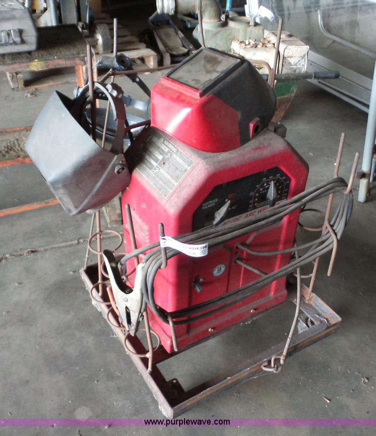 image for item AG9466 Lincoln AC/DC arc welder