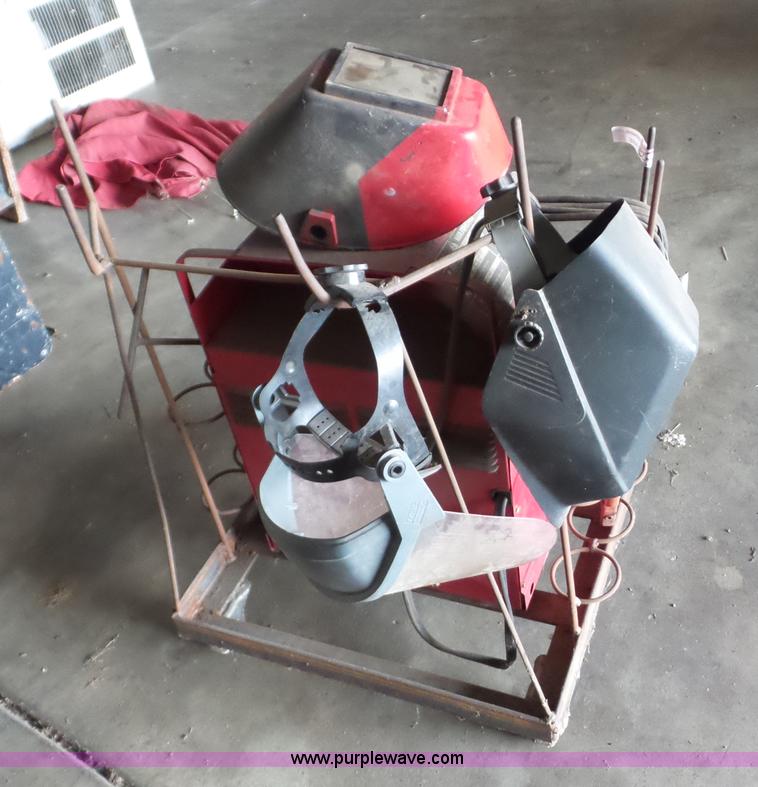 image for item AG9466 Lincoln AC/DC arc welder