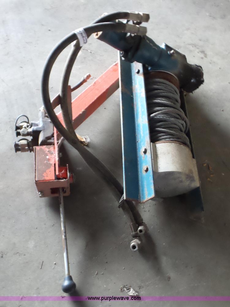 image for item AG9474 Hydraulic winch