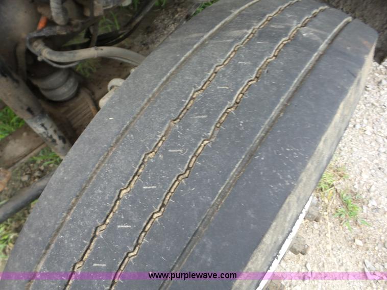 image for item AG9489 2006 Ford F650 Super Duty dump truck