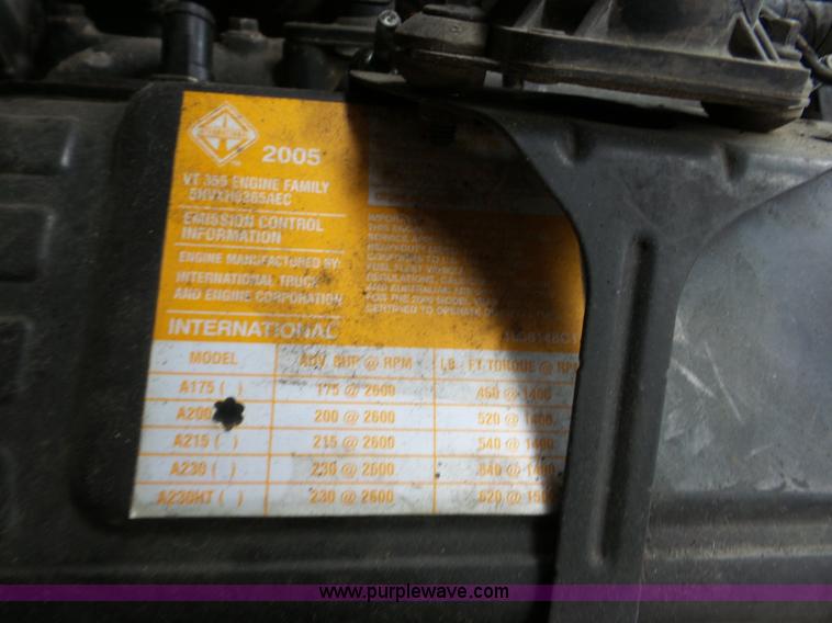 image for item AG9489 2006 Ford F650 Super Duty dump truck