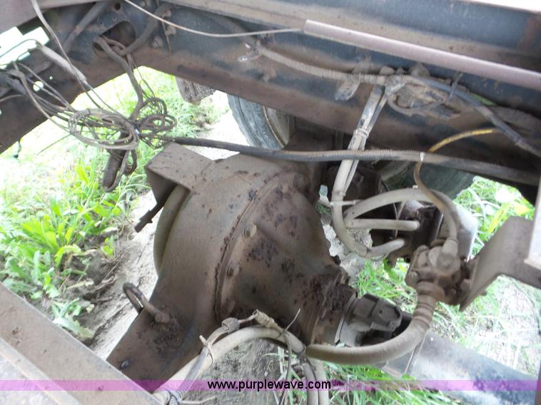 image for item AG9489 2006 Ford F650 Super Duty dump truck