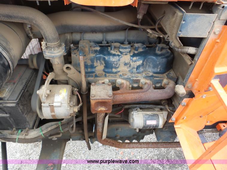 image for item AG9491 1988 Kubota L2850 tractor