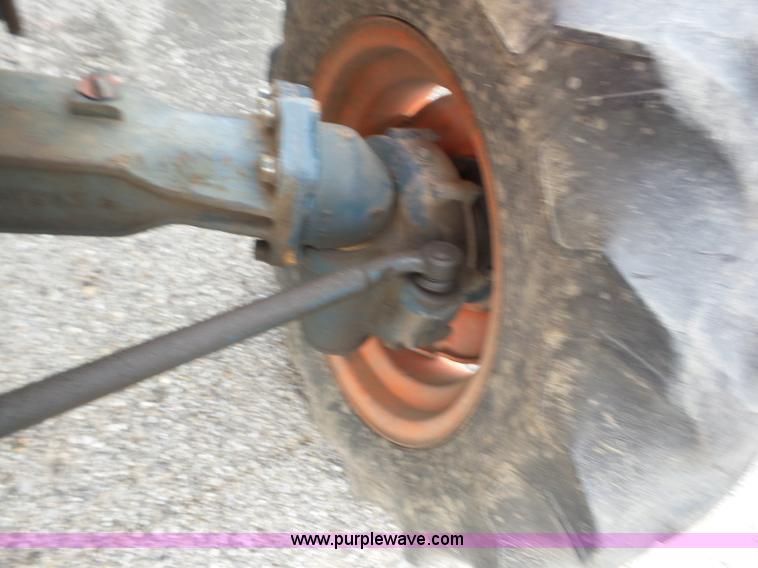 image for item AG9491 1988 Kubota L2850 tractor