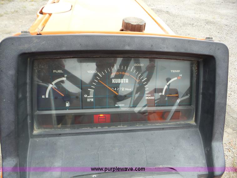 image for item AG9491 1988 Kubota L2850 tractor