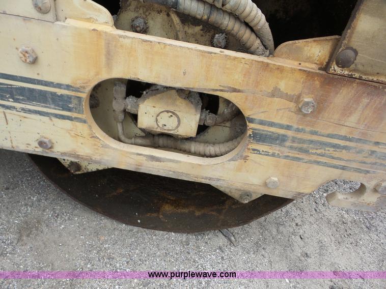 image for item AG9495 Ingersoll Rand DD-35 single drum roller