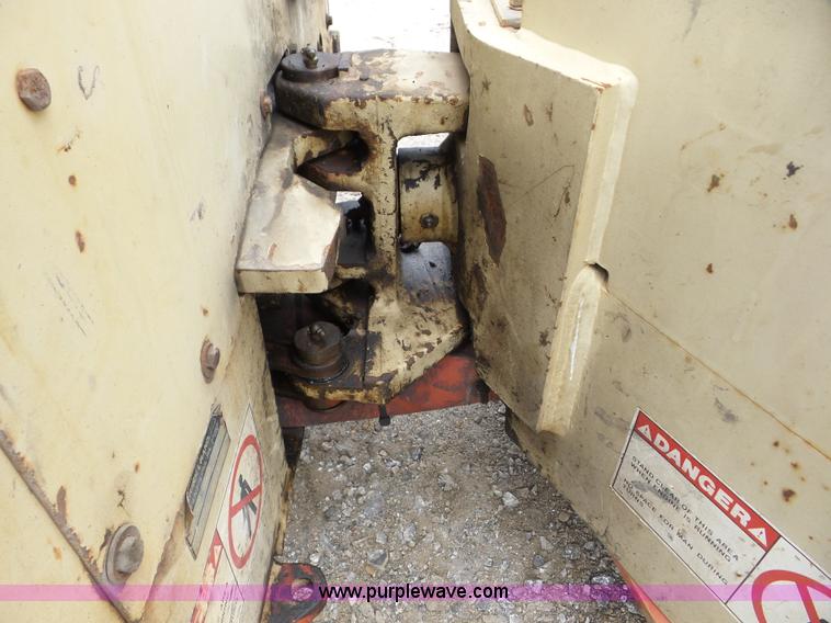 image for item AG9495 Ingersoll Rand DD-35 single drum roller