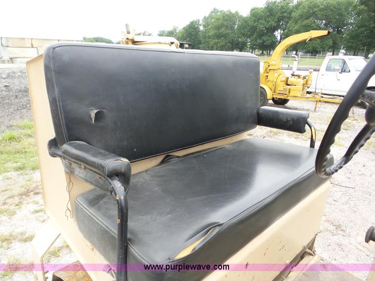 image for item AG9495 Ingersoll Rand DD-35 single drum roller