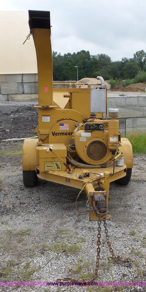 image for item AG9497 1992 Vermeer 935 brush chipper