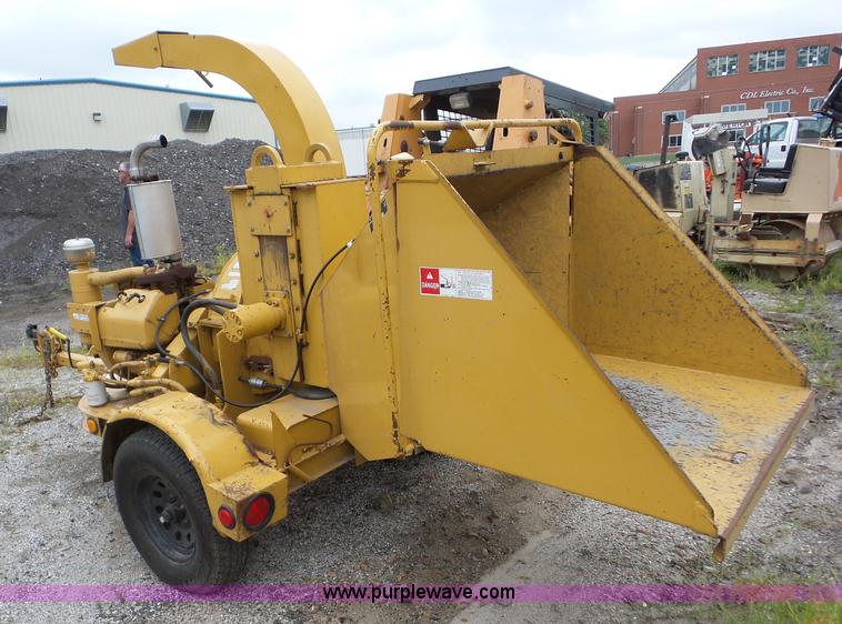 image for item AG9497 1992 Vermeer 935 brush chipper