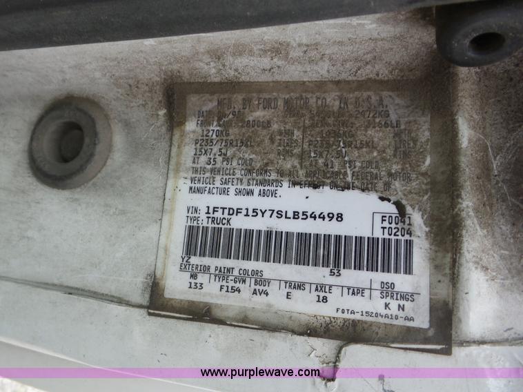 image for item AG9498 1995 Ford F150 pickup truck