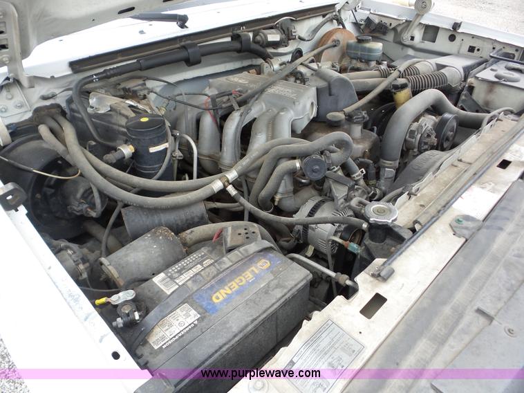 image for item AG9498 1995 Ford F150 pickup truck