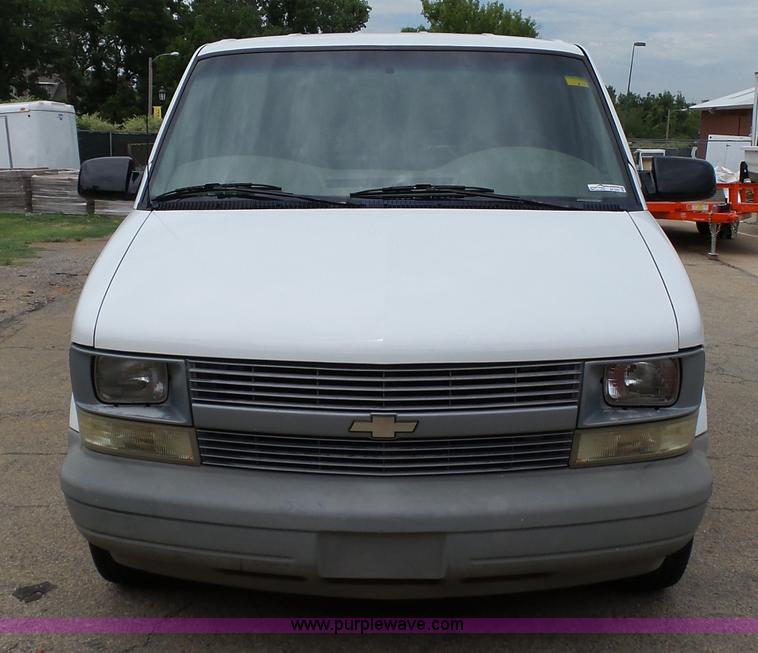 image for item AP9367 2004 Chevrolet Astro Extended Cargo van
