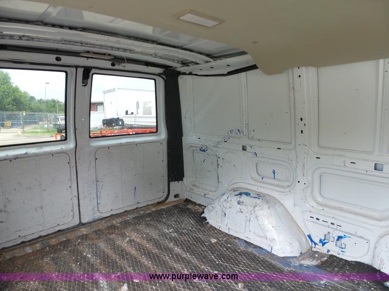 image for item AP9367 2004 Chevrolet Astro Extended Cargo van
