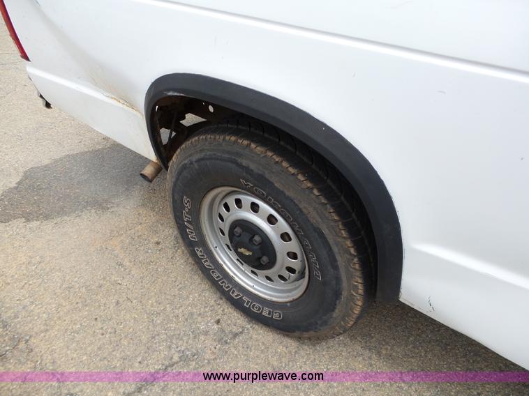 image for item AP9368 1991 Chevrolet S10 pickup truck