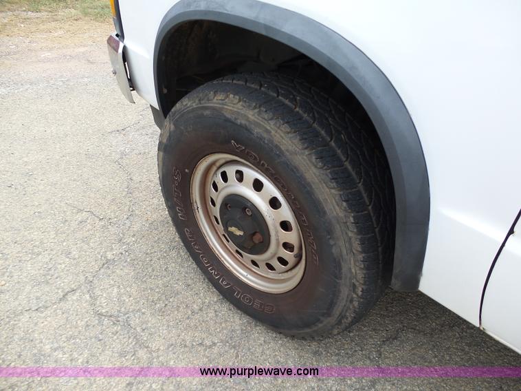 image for item AP9368 1991 Chevrolet S10 pickup truck