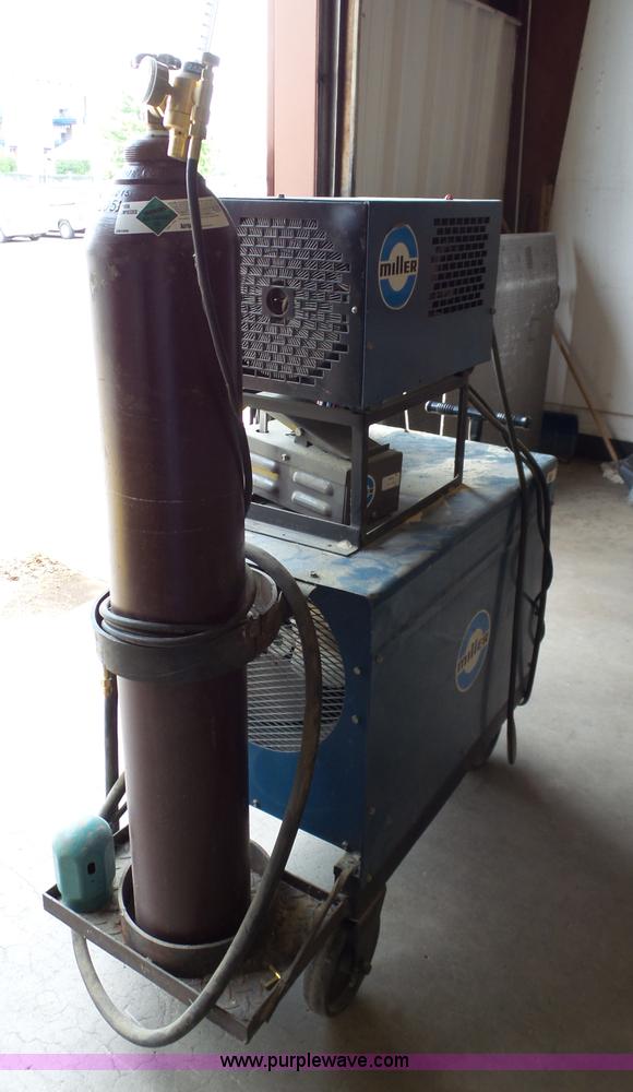 image for item AP9372 Miller Dialarc HF arc welder