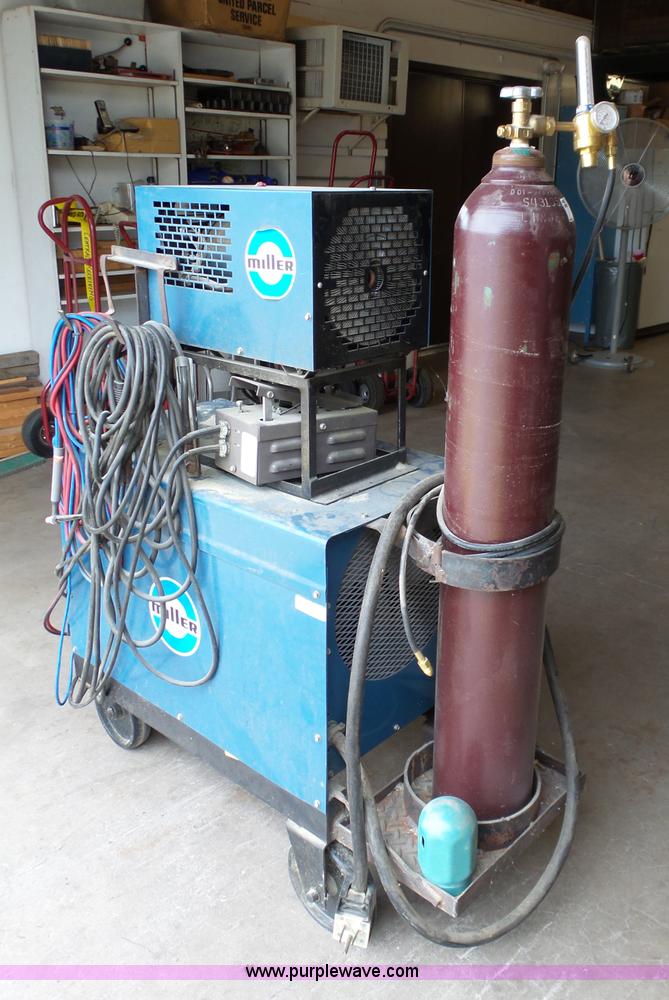 image for item AP9372 Miller Dialarc HF arc welder