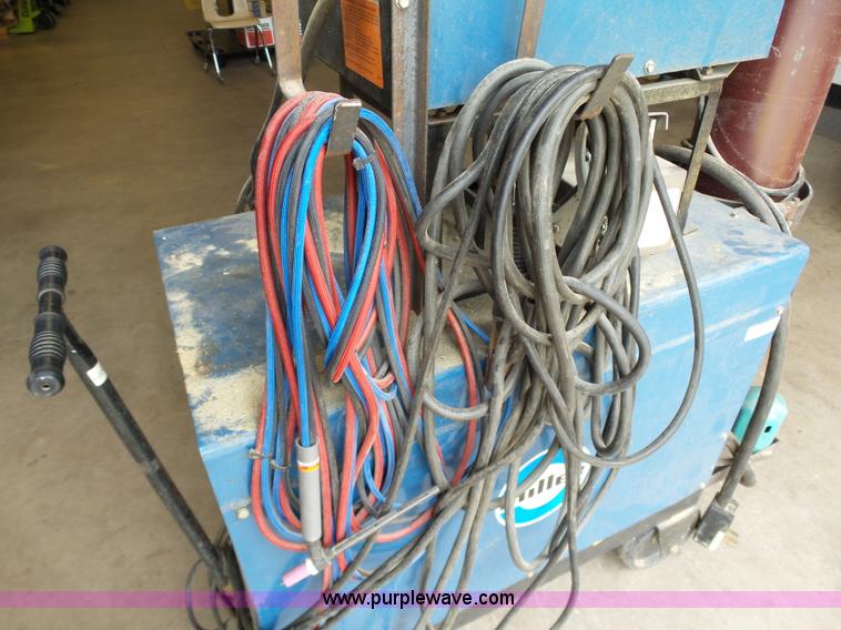 image for item AP9372 Miller Dialarc HF arc welder