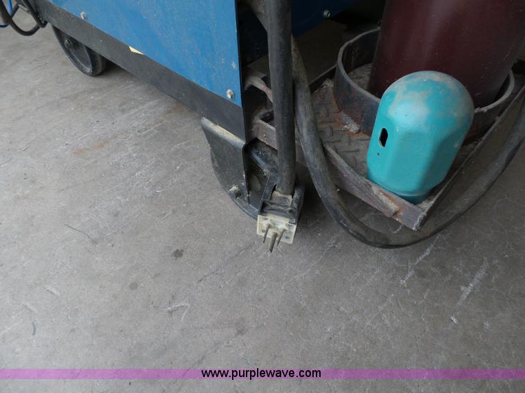 image for item AP9372 Miller Dialarc HF arc welder