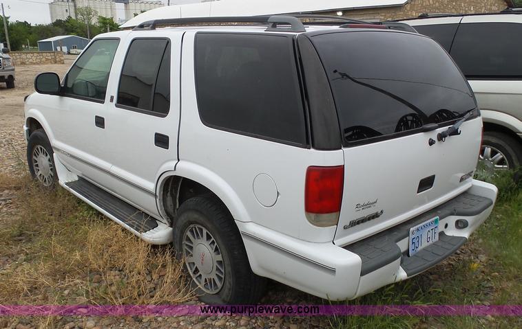 image for item AR9318 1998 GMC Jimmy SLS SUV