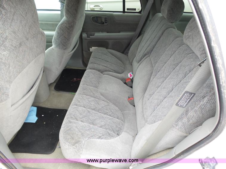 image for item AR9318 1998 GMC Jimmy SLS SUV