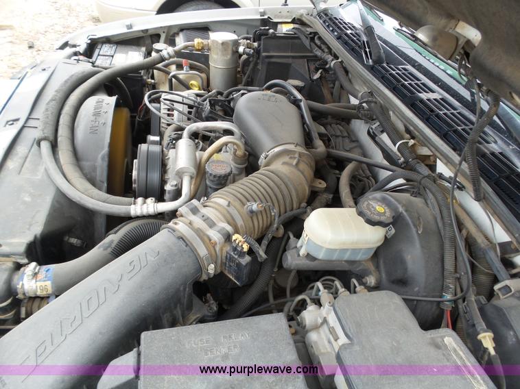 image for item AR9318 1998 GMC Jimmy SLS SUV