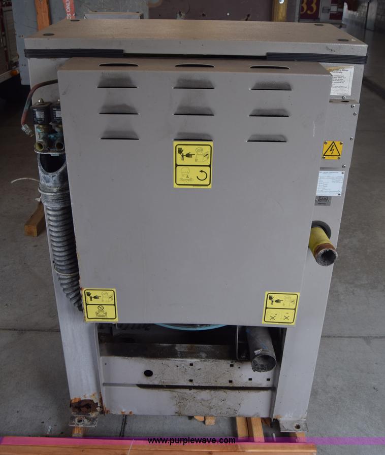 image for item AR9529 Milnor Gear Guardian 8 washer-extractor