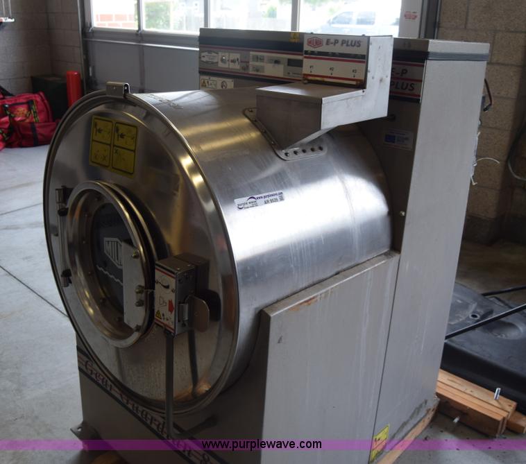 image for item AR9529 Milnor Gear Guardian 8 washer-extractor