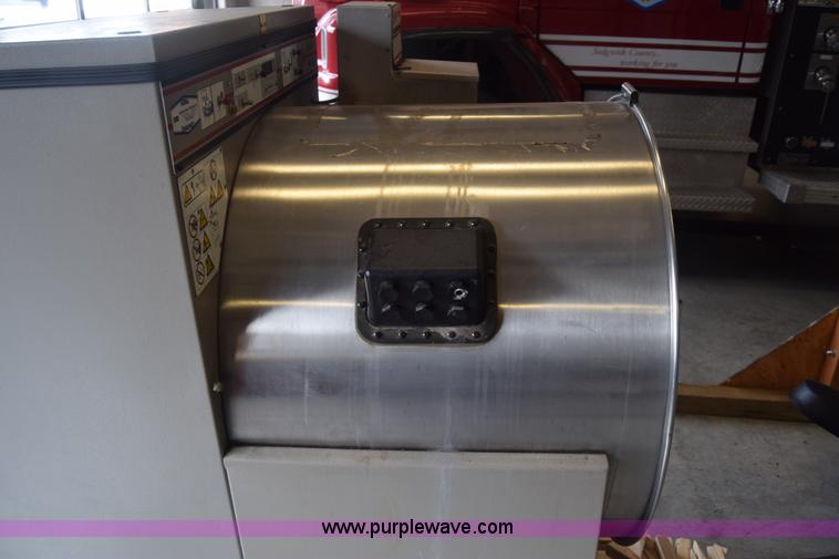 image for item AR9529 Milnor Gear Guardian 8 washer-extractor