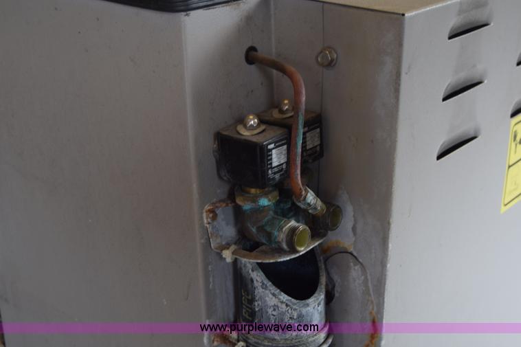 image for item AR9529 Milnor Gear Guardian 8 washer-extractor