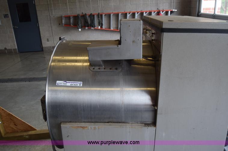 image for item AR9529 Milnor Gear Guardian 8 washer-extractor