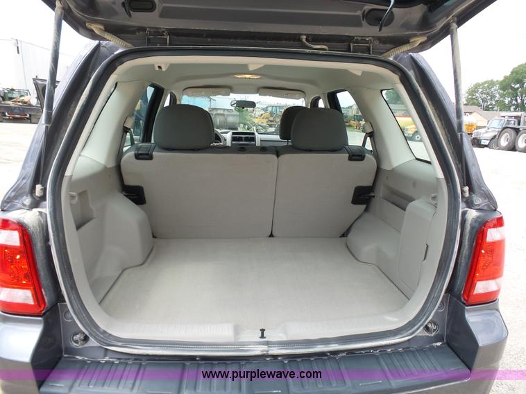 image for item AV9914 2011 Ford Escape SUV