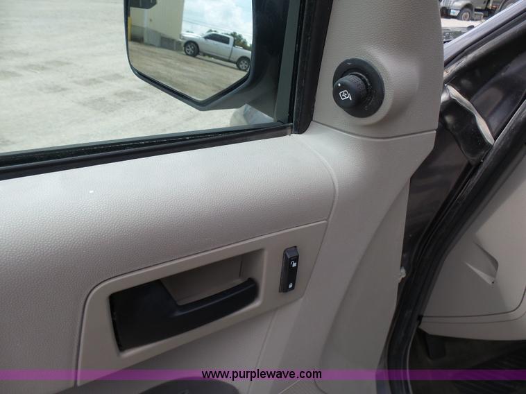 image for item AV9914 2011 Ford Escape SUV