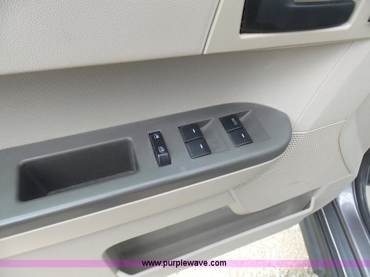 image for item AV9914 2011 Ford Escape SUV