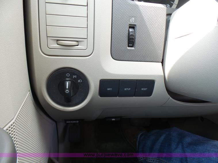 image for item AV9914 2011 Ford Escape SUV