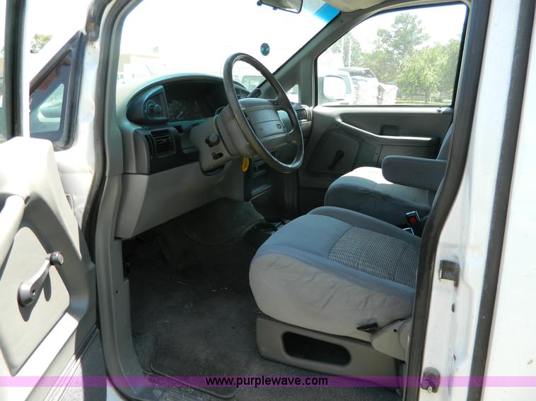 image for item AX9504 1997 Ford Aerostar van