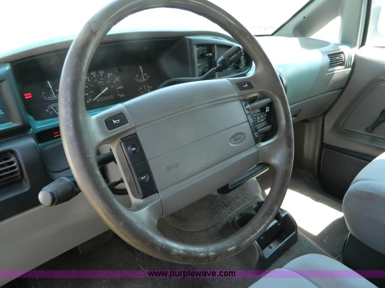 image for item AX9504 1997 Ford Aerostar van