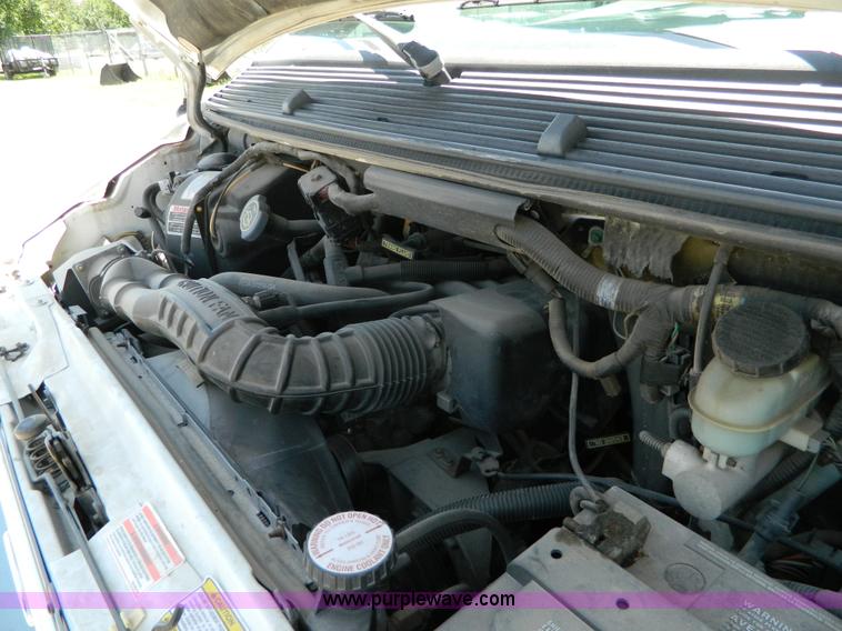 image for item AX9504 1997 Ford Aerostar van