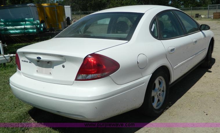 image for item AX9505 2006 Ford Taurus SE