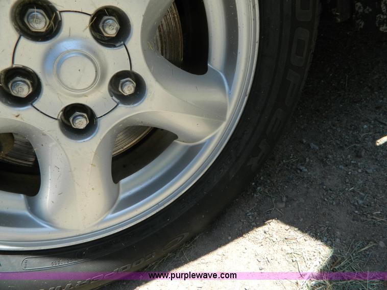 image for item AX9505 2006 Ford Taurus SE