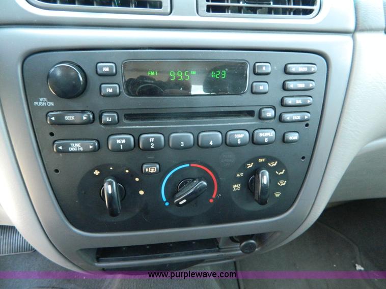 image for item AX9505 2006 Ford Taurus SE